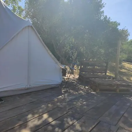 Σπίτι διακοπών Zwei Zelte Mit Pool *